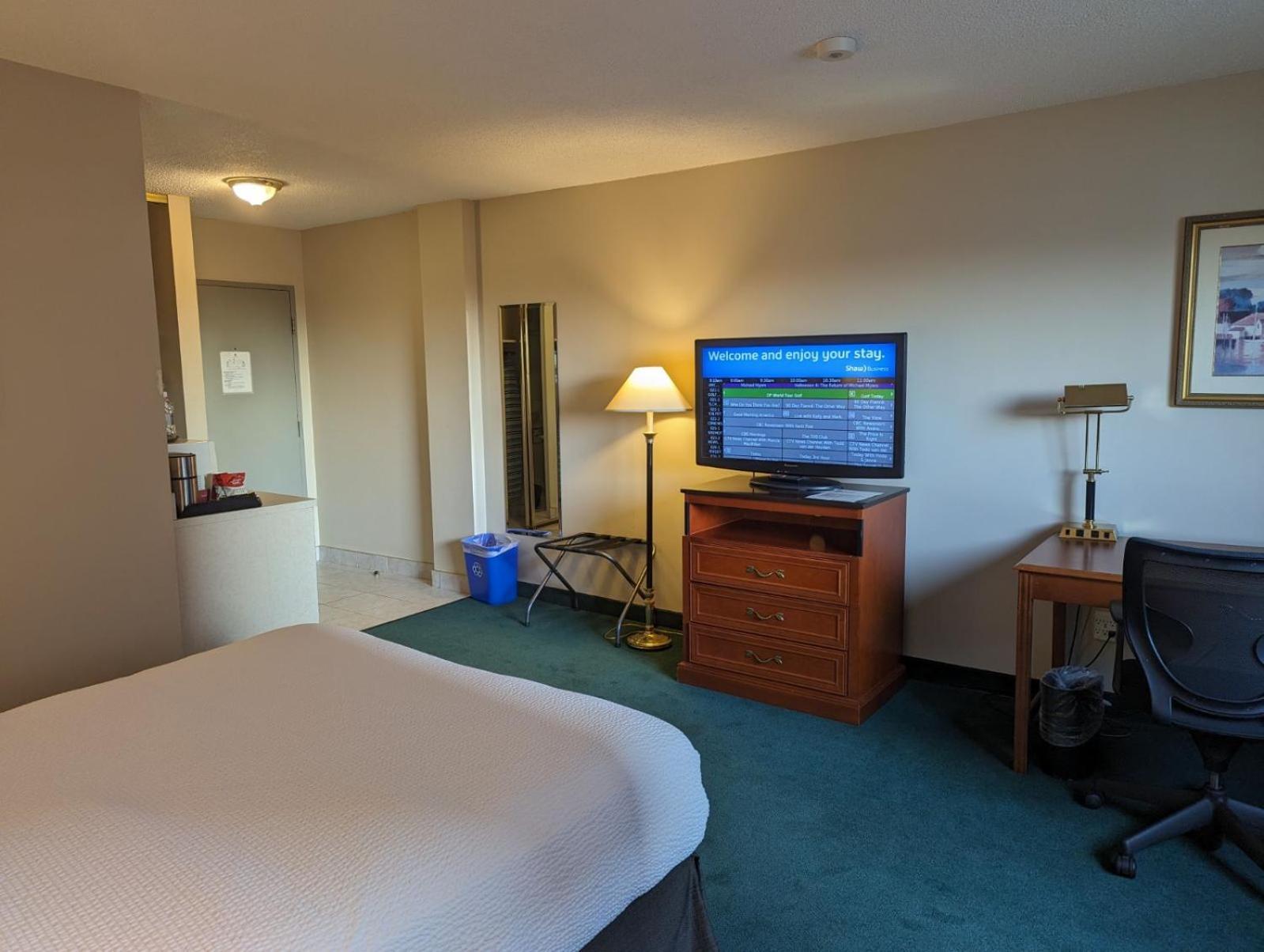 Nomad Hotel & Suites Fort Mcmurray Exterior foto