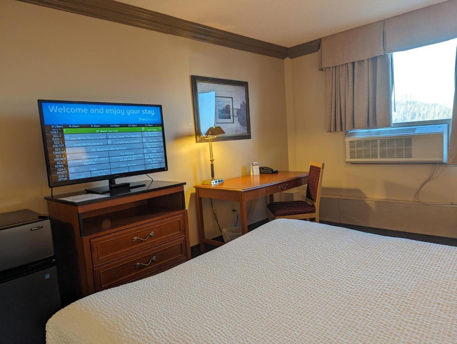 Nomad Hotel & Suites Fort Mcmurray Exterior foto